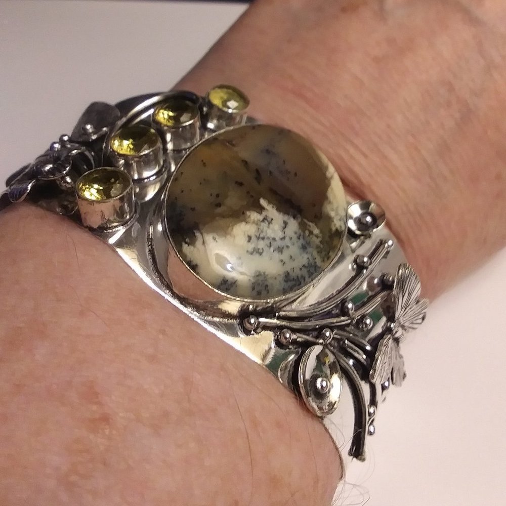 Stunning 925 Sterling Silver Cuff Bracelet